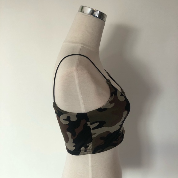 3/$30✨ Camo Sommer Ray Bralette/Crop Top - Picture 2 of 7